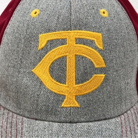 Twin Cities "TC" University of Minnesota Snap Back Ball Cap - Picture 2 of 16